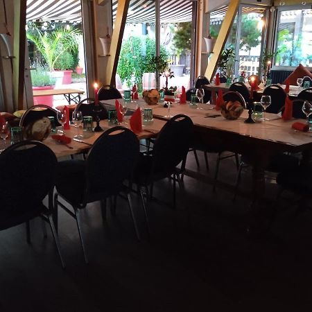 Hotel Restaurant Le Chanel Villieu Ngoại thất bức ảnh